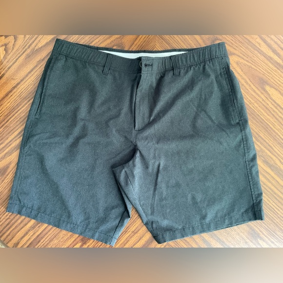 Under Armour Shorts (Set of 3) - Picture 4 of 5